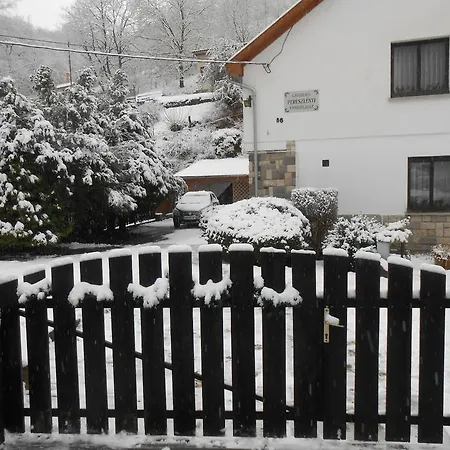 Pereszlenyi Vendeghaz Guest house