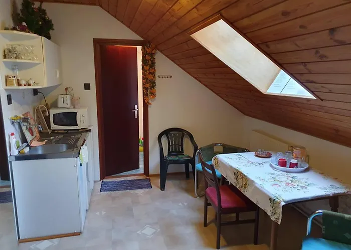 Konukevi Pereszlenyi Vendeghaz Visegrád